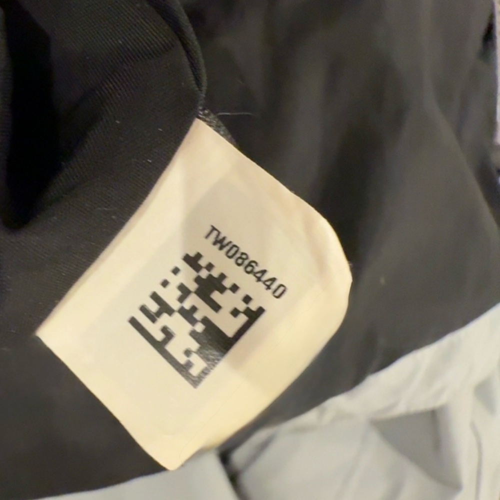 North Face Women's Boundary Triclimate waterproof Hyvent Jacket Medium in Grey - Picture 16 of 16